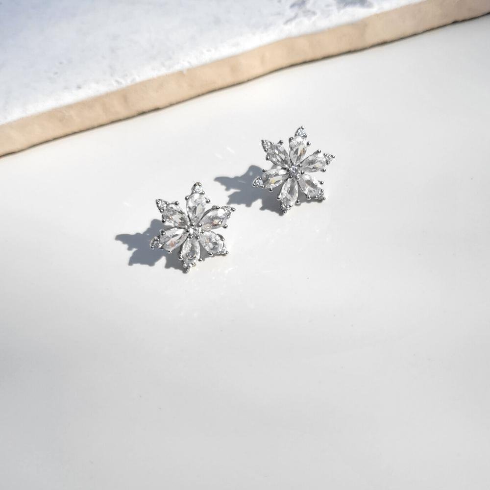 Dazzling Flower Stud Earrings